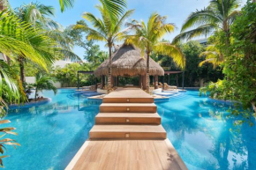Luxurious Penthouse with Jungle View & Private Pool